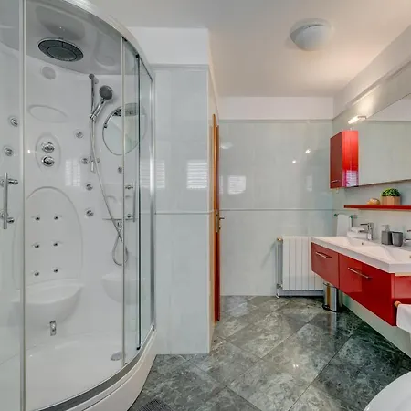 Luxury Galla Apartment