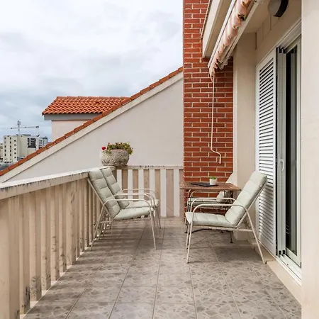Luxury Galla * Split
