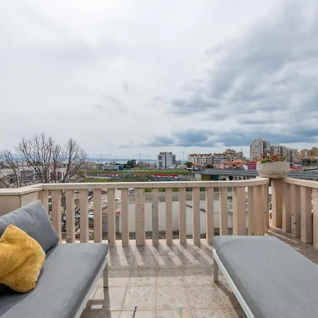 Luxury Galla Apartment
